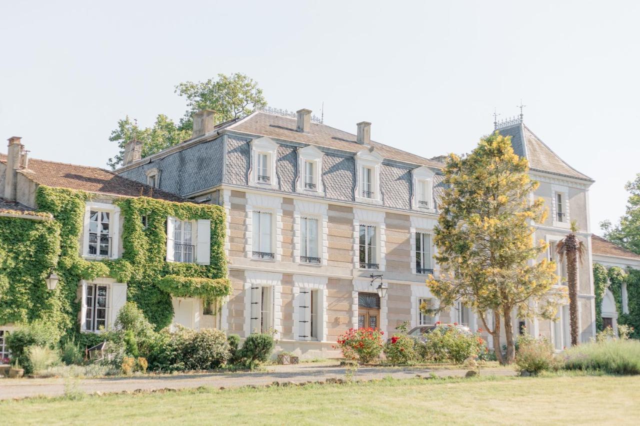 Chateau Saint-Joseph, Grand Gites 4 Etoiles En Pleine Nature Mazerolles-du-Razes Exterior photo