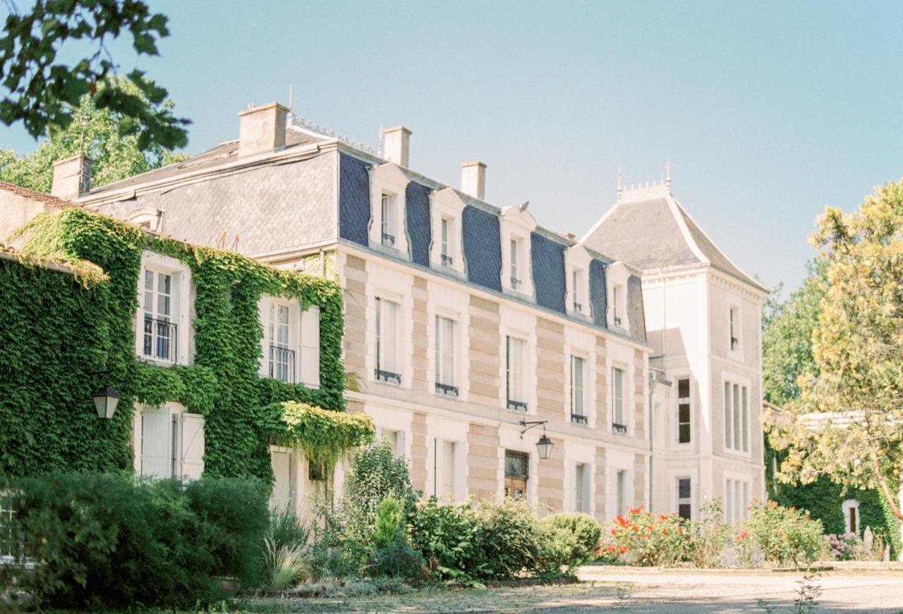 Chateau Saint-Joseph, Grand Gites 4 Etoiles En Pleine Nature Mazerolles-du-Razes Exterior photo